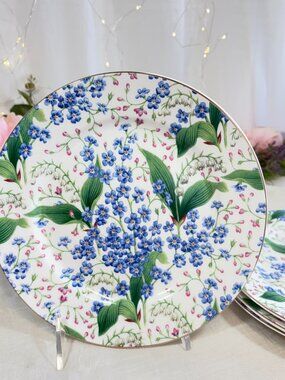 Grace Teaware Fine Porcelain Blue Floral Gold trim Salad Plates Set of 4 New